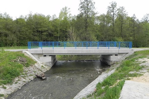 Nový železobetonový most u Vyšehořovic v roce 2016 (foto Martin Hůrka)