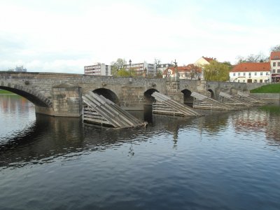 Kamenný gotický most v Písku, foto Jan Juřena, 2017.
