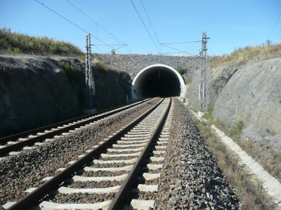 Českobudějovický portál tunelu Votice, foto Jan Juřena, 2015.