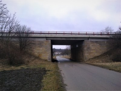 Dálniční most D52-032 nad silnicí do obce Sobotovice, 2014