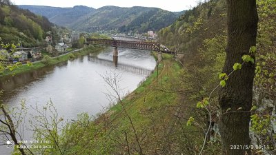 Pohled na most z vyhlídky na šibeničním vrchu pod Stoličnou horou / Kvádrberkem
